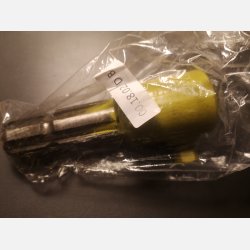 PTO adaptor hun 1 3/8" z21- han 1 3/8" z6 med bolt