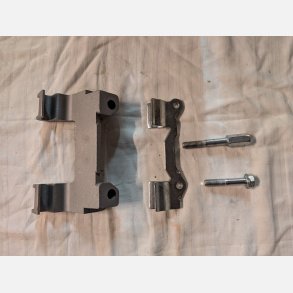 Montages�t for diesel tank p� Koop /Chanchai en cylinderet dieselmotor