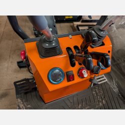 Minigraver EUROTECH 007 - pakke med 3 skovle og hurtigskifte